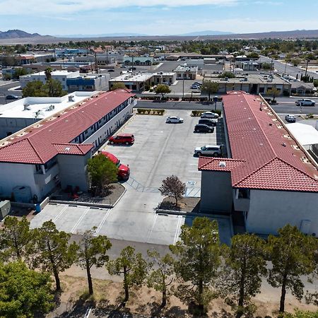 Baymont By Wyndham Ridgecrest Motel Eksteriør billede