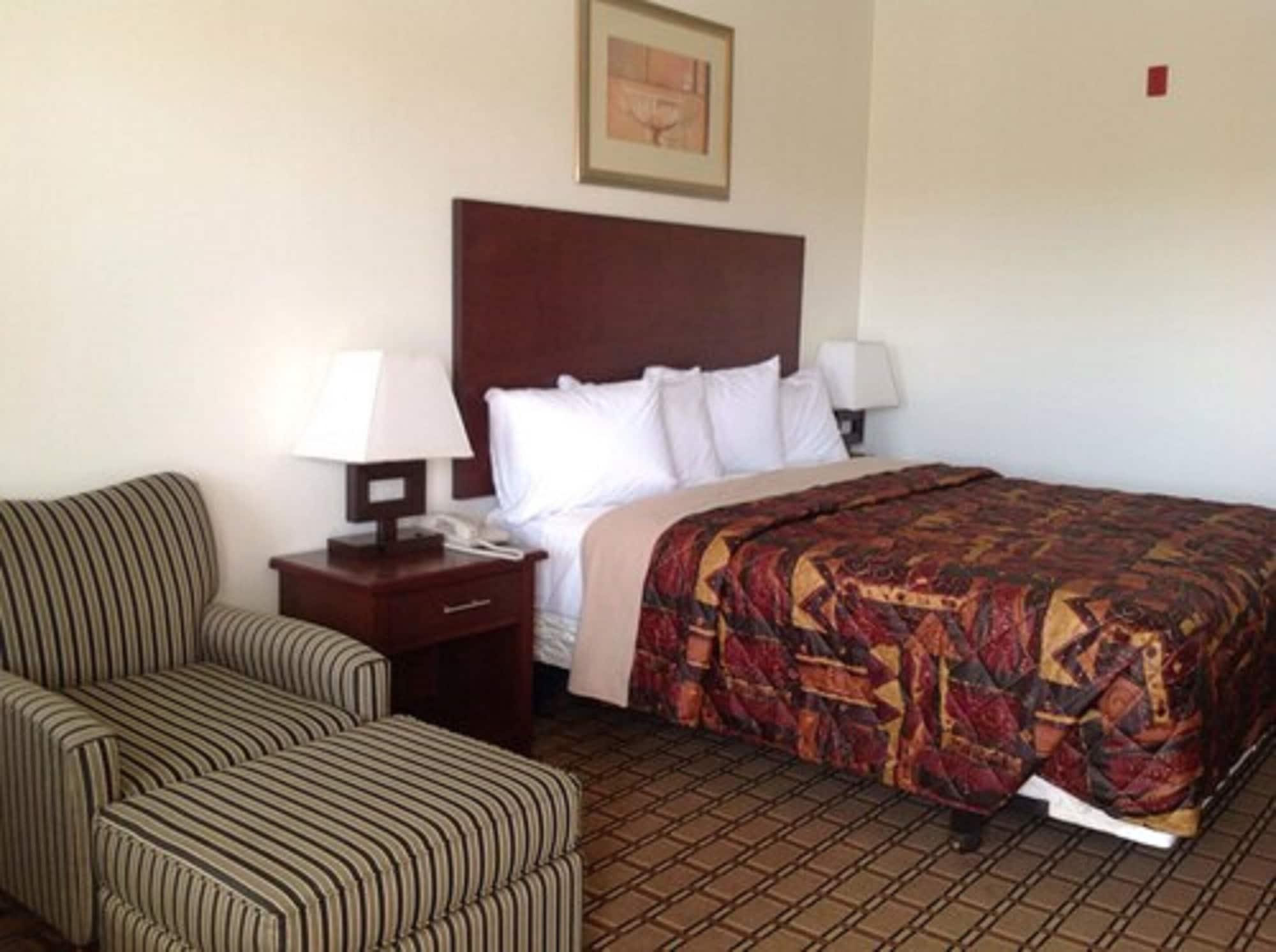 Baymont By Wyndham Ridgecrest Motel Eksteriør billede