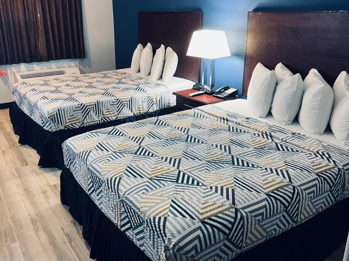 Baymont By Wyndham Ridgecrest Motel Eksteriør billede