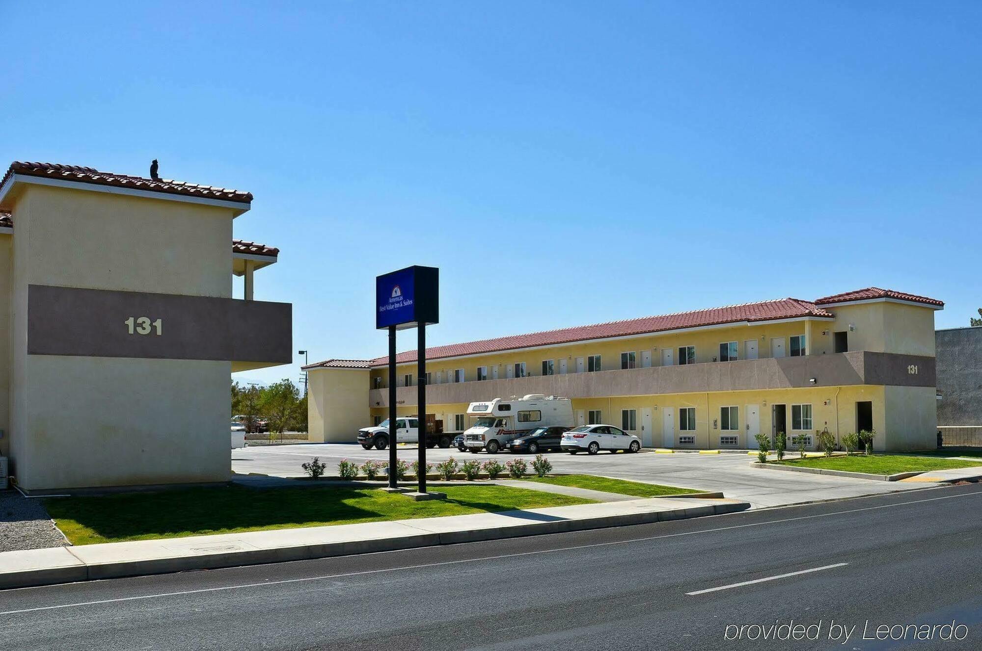 Baymont By Wyndham Ridgecrest Motel Eksteriør billede